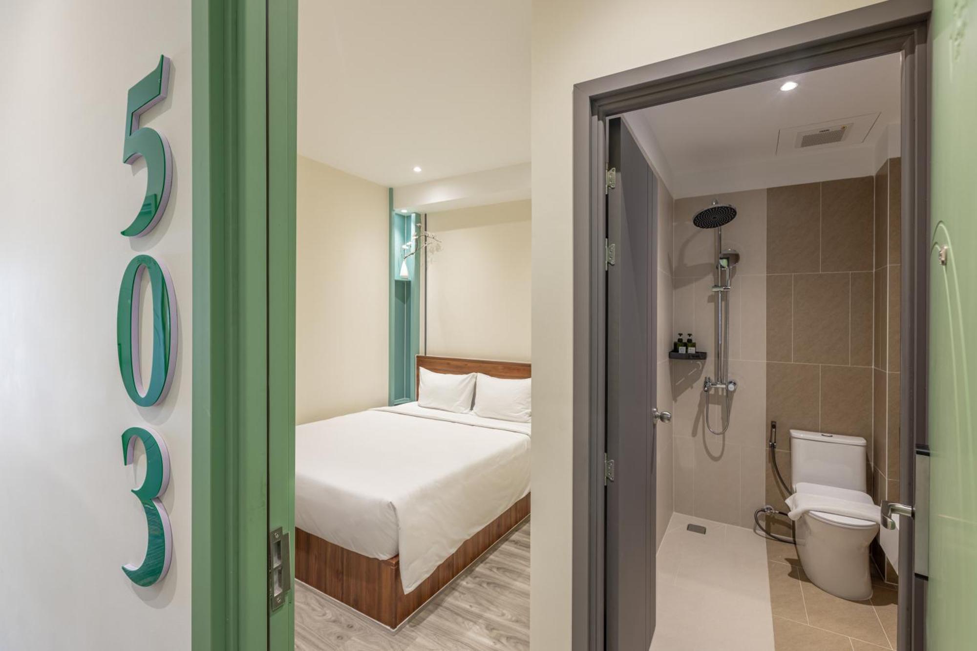 V'Luna Hotel - Managed By Thm Кантхо Экстерьер фото